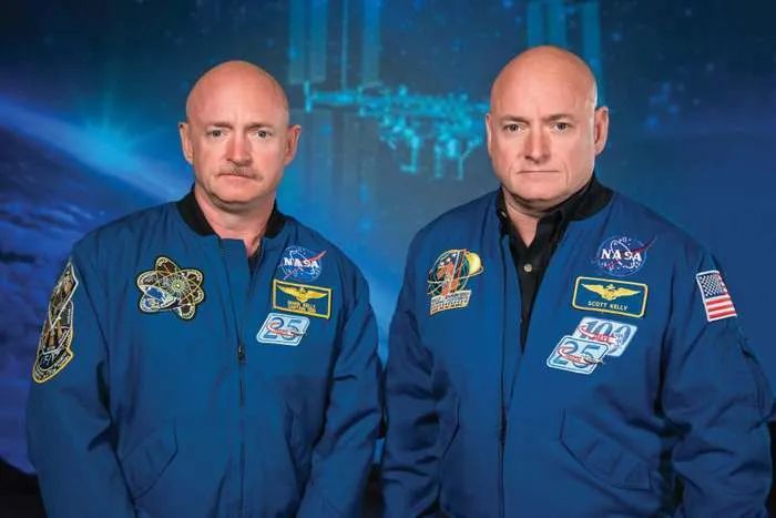 Scott Kelly and Mark Kelly