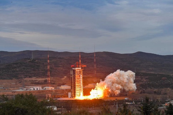 Long March 2C takes off Credit : China Aerospace Science and Technology Corporation